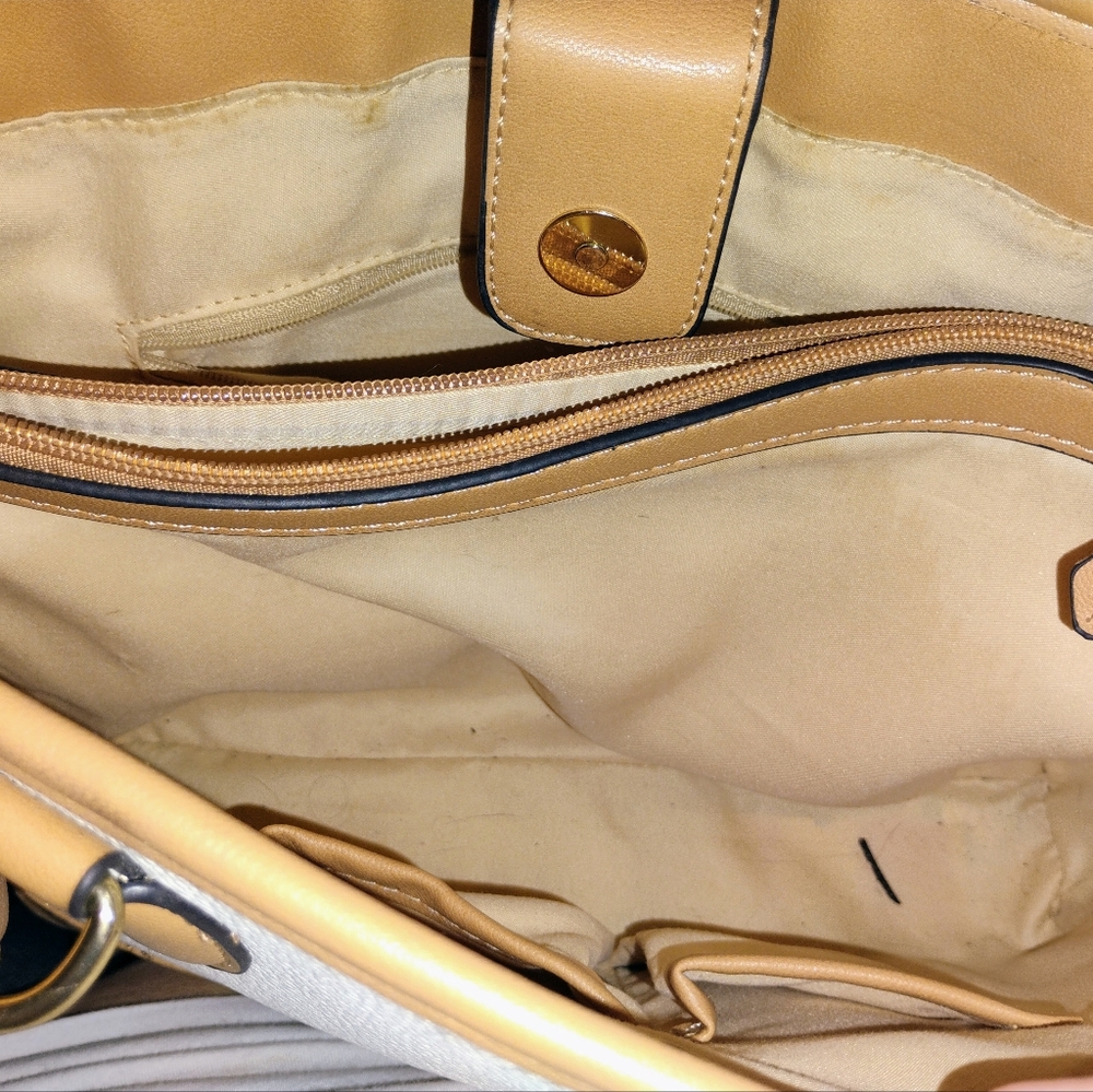 Giani Bernini white purse - Picture 7 of 8